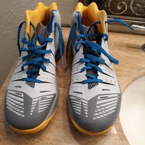 Nike  basketball shoes
